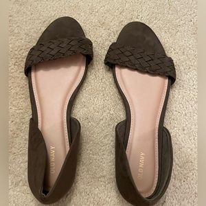 2 pairs of Old Navy Flats